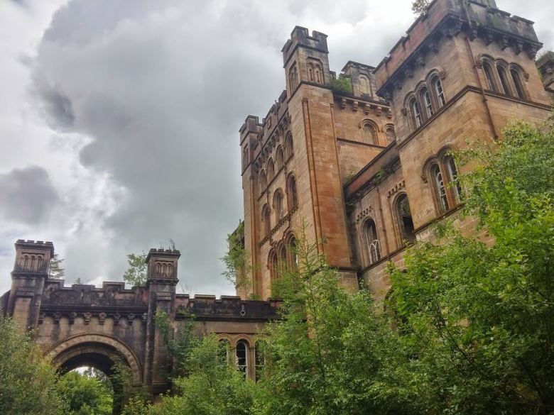 Haunted places near Glasgow, Scotland