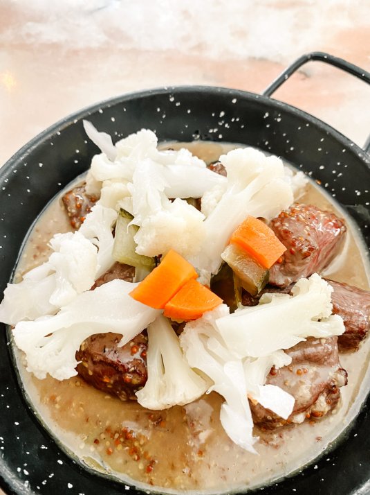 How to share a mesl in Portugal: foods that bring people together