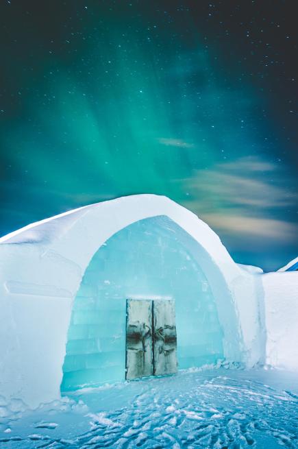 Visiting the world's fIrst Ice Hotel in Northern Sweden in winter