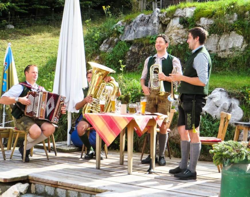 Traditional clothes in germany- Tips on moving to germany and what it is like to work or live in Germany